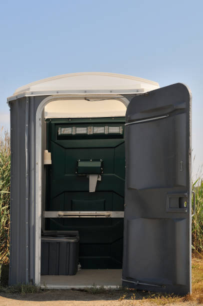 Porta potty delivery and setup in Blackwell, OK